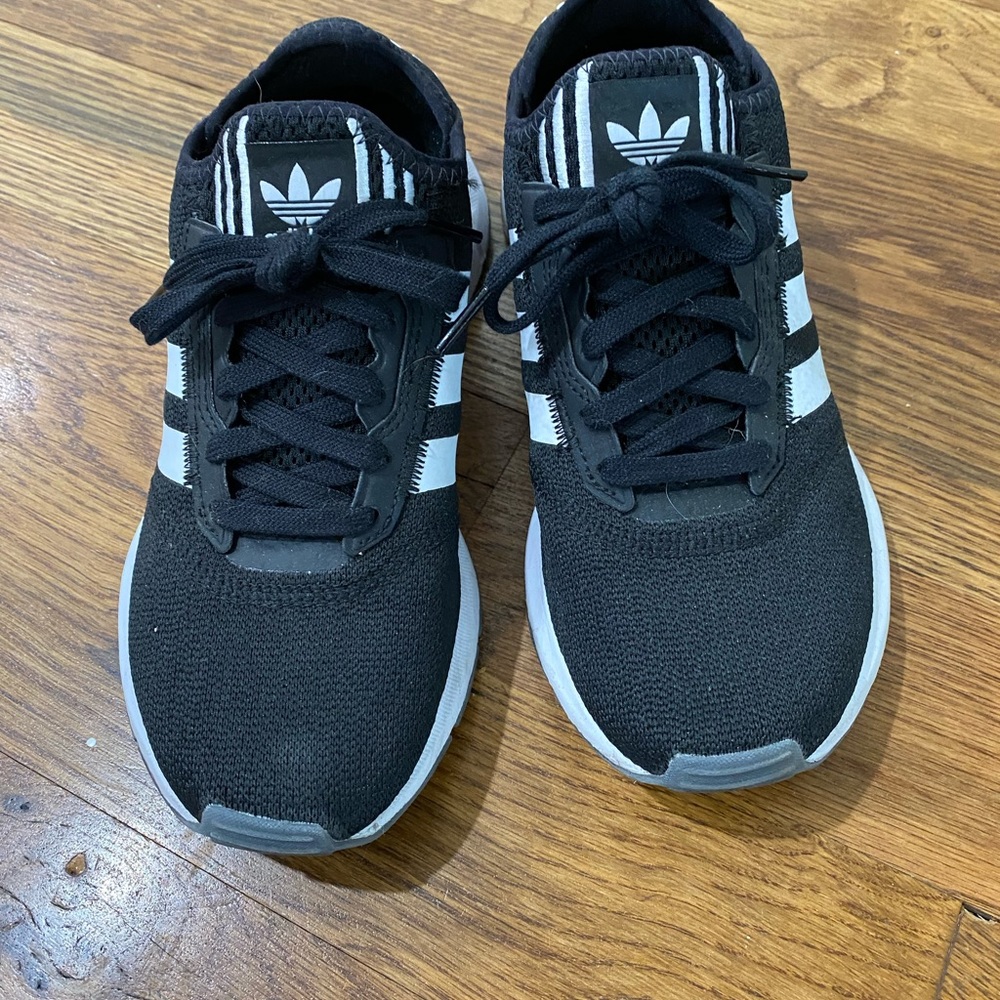 Adidas Swift Run 6